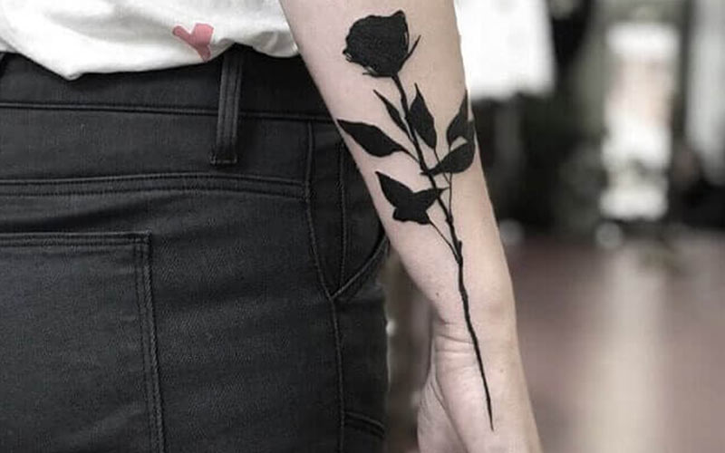 تاتو گل رز سیاه	