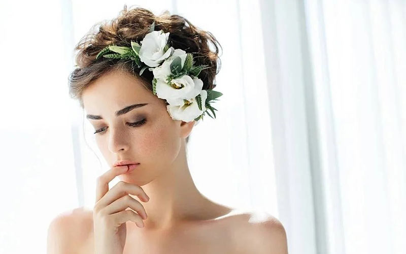 مدل موی عروس کوتاه با تاج گل