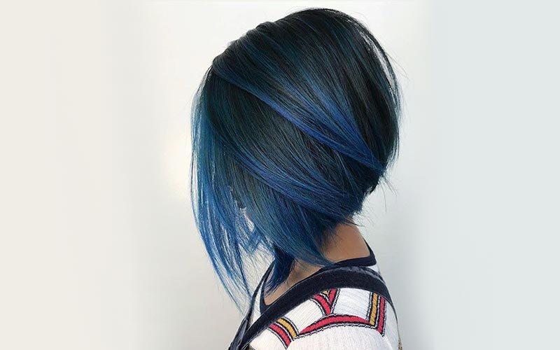 هایلایت آبی روی موی کوتاه