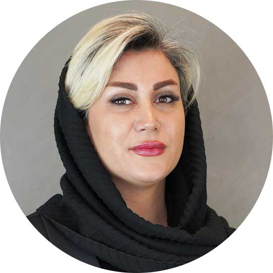 تارا بهبودی مربی اختصاصی کاشت و طراحی ناخن